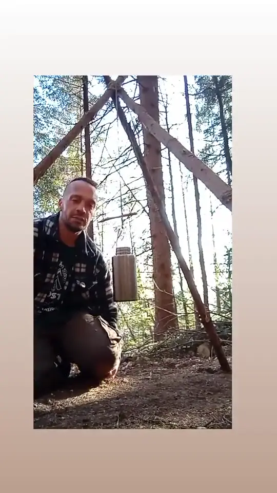 Fotogramma dal video del Brigante: Il nodo per alzare e abbassare la pentola